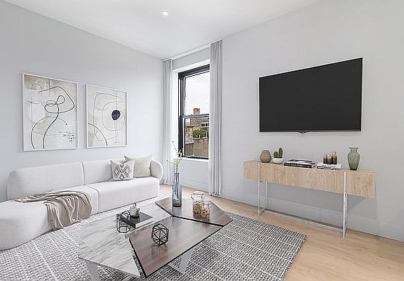 3rd image of 245 Eldridge St #4B