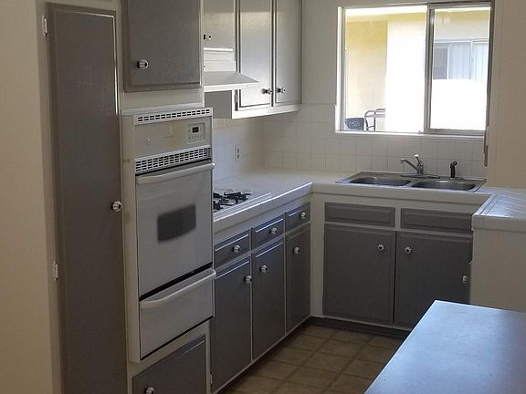 4th image of 1434 N Fuller Ave APT 7