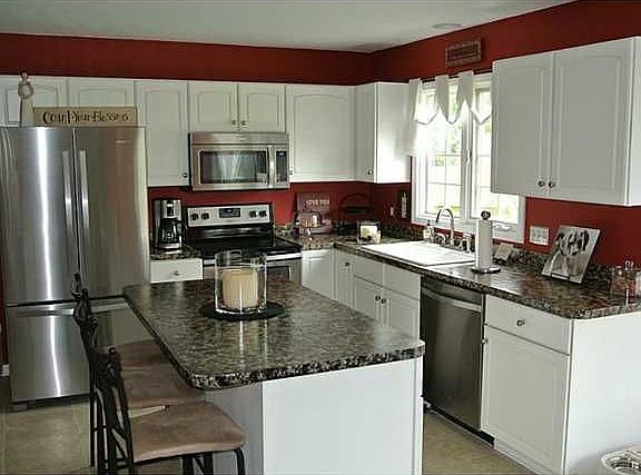 4th image of 1837 Fallen Oak Cir