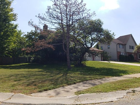 3rd image of 4927 Girard St