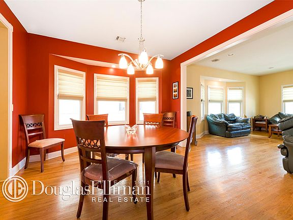 5th image of 547 E Pine St