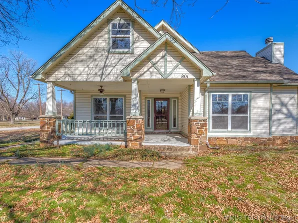 801 SE 5th St, Wagoner, OK 74467