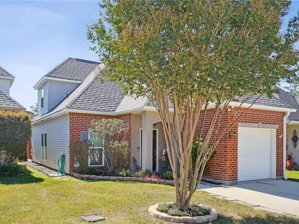 181 Emerald Oaks Dr, Covington, LA 70433