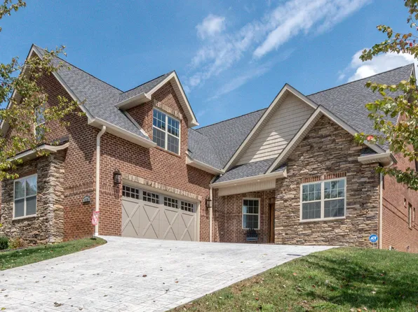 1574 Tsuga Dr, Alcoa, TN 37701