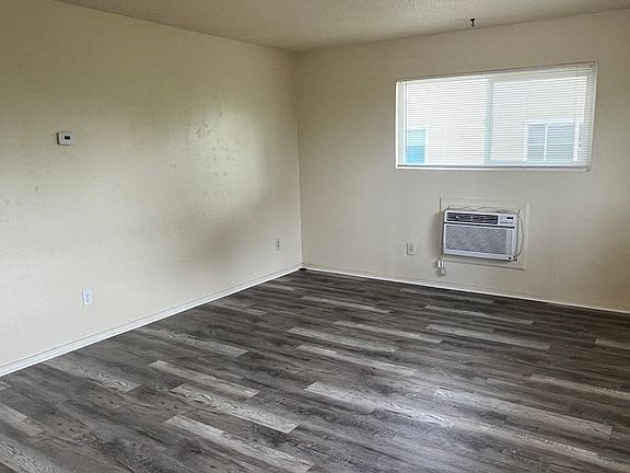3rd image of 720 Plumas Ave APT 4