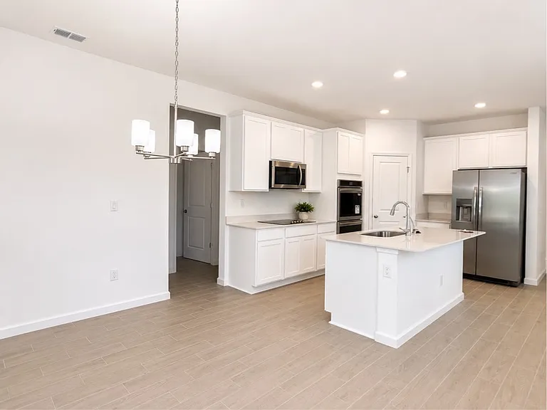 67 Old Bull Bay Ct — Photo 4