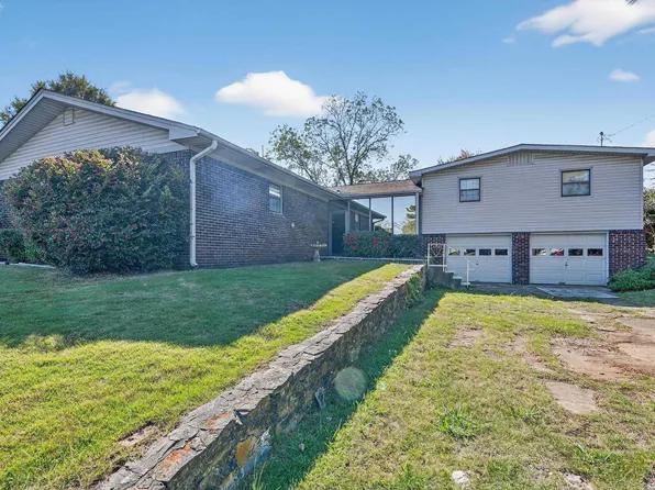 910 5th St W, Jasper, AL 35501