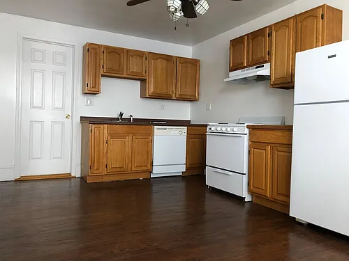 322 Central St #3 Photo 1