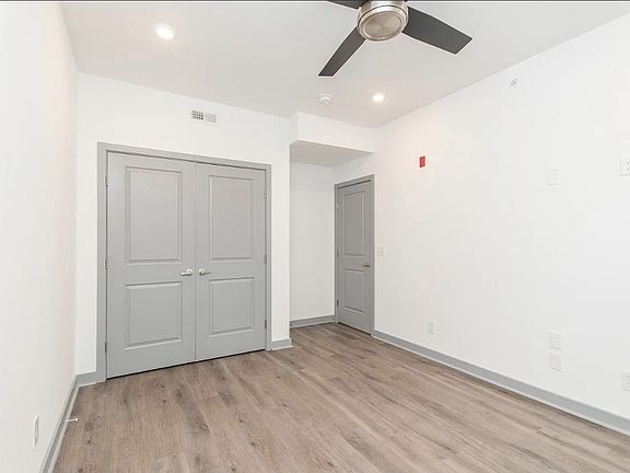 5th image of 411 W Berks St #3