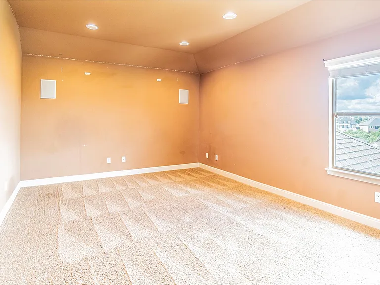 1898 Long Bow Dr — Photo 29