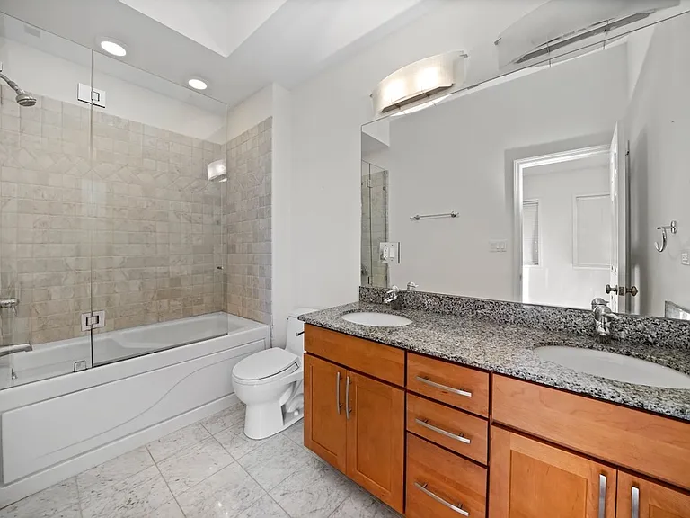 1314 N Wicker Park Ave #2C — Photo 14