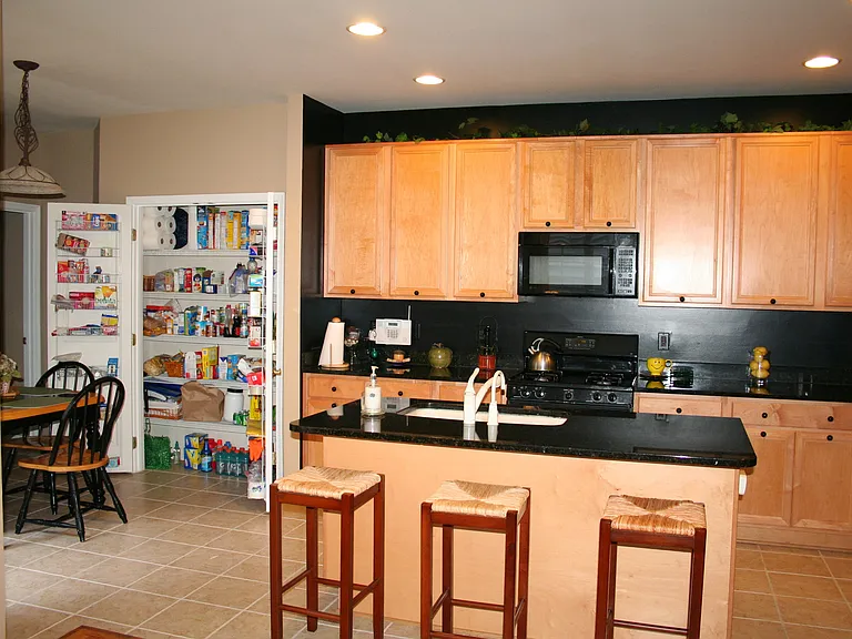 9135 Stonegarden Dr — Photo 14