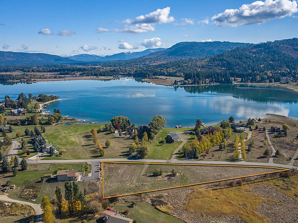 1st image of 360 River Run Dr