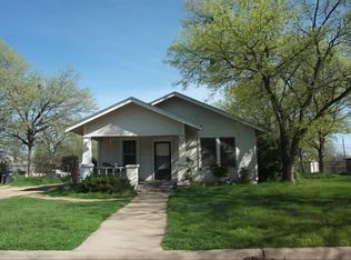 2827 Thannisch Ave, Fort Worth, TX 76105