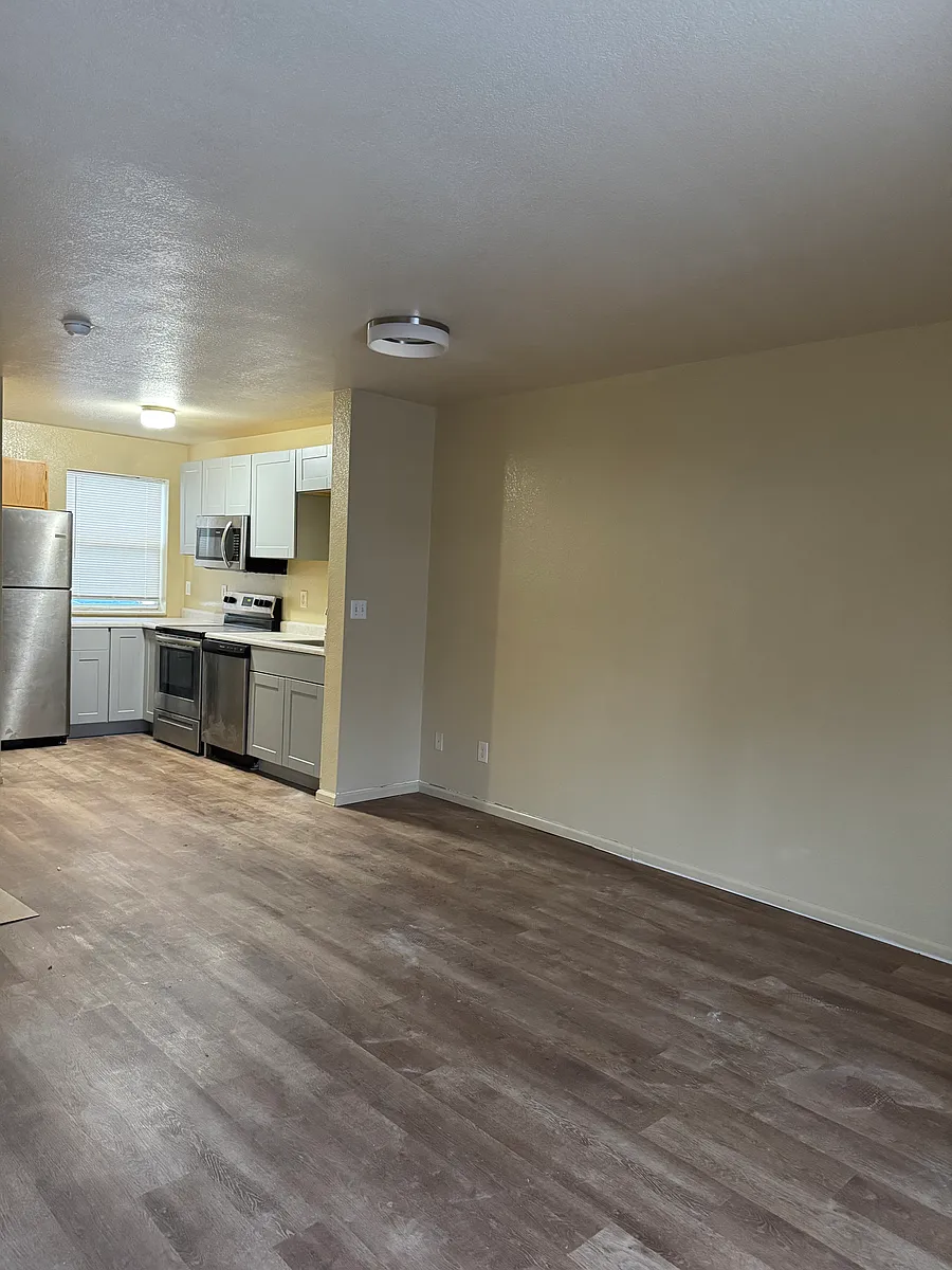 Building Photo - 2120 Orchard Pl #3