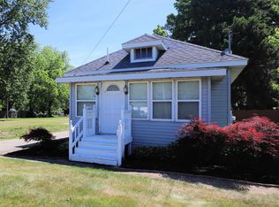 401 S Main St, Chesaning, MI 48616