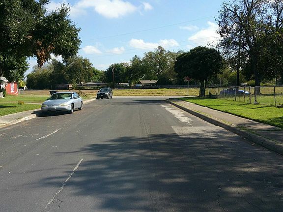 5th image of 1919 Beechaven Dr