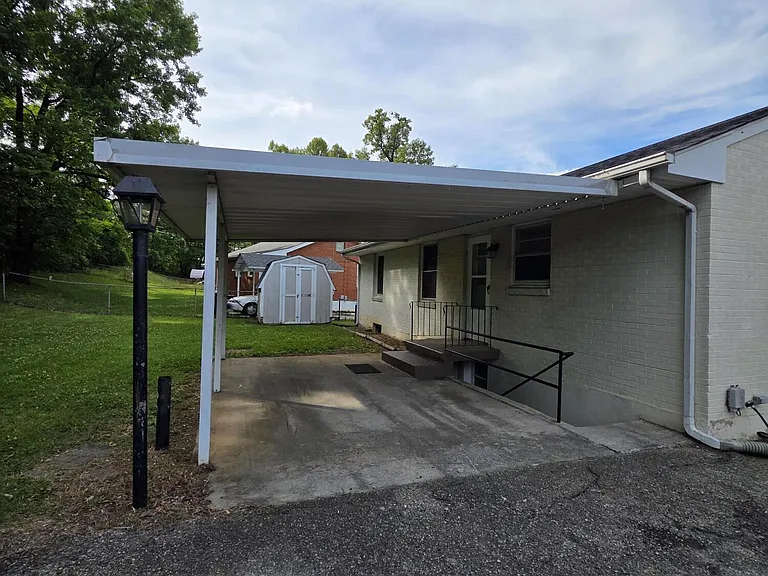 462 Frances Dr NW — Photo 9