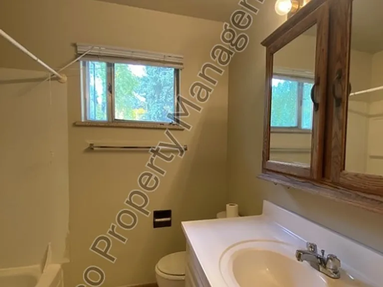 1313 Fairview Dr — Photo 11