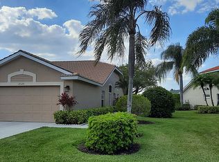 6525 Castlelawn Pl, Naples, FL 34113