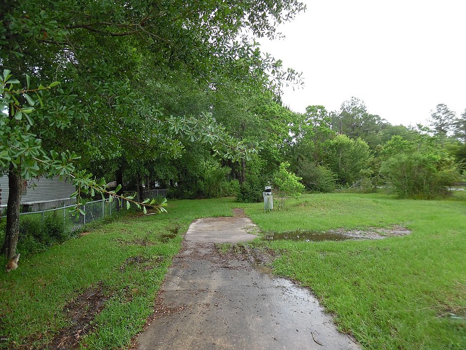 1st image of 14404 Karen Ct