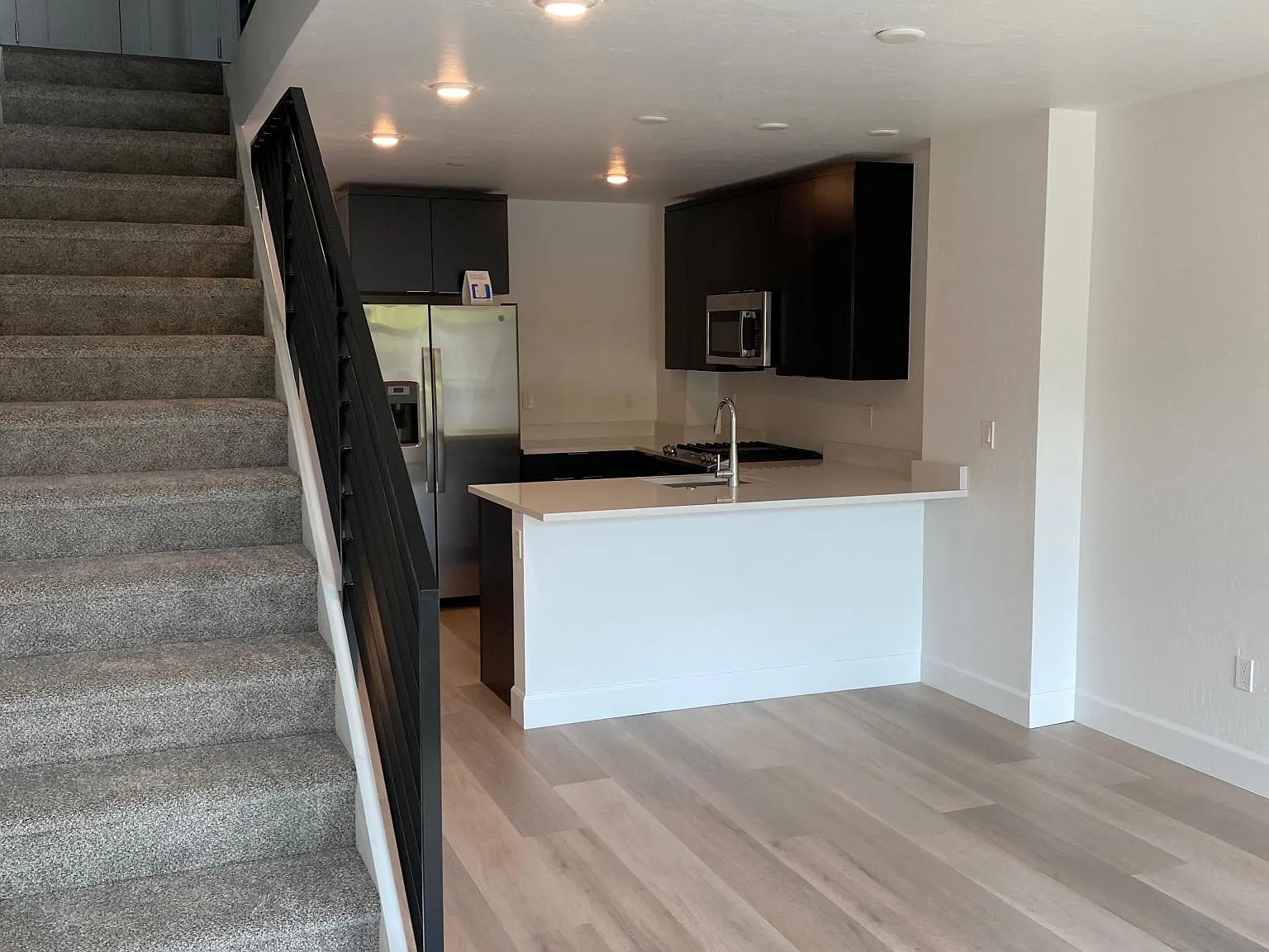 940 Blue River Pkwy — Photo 2