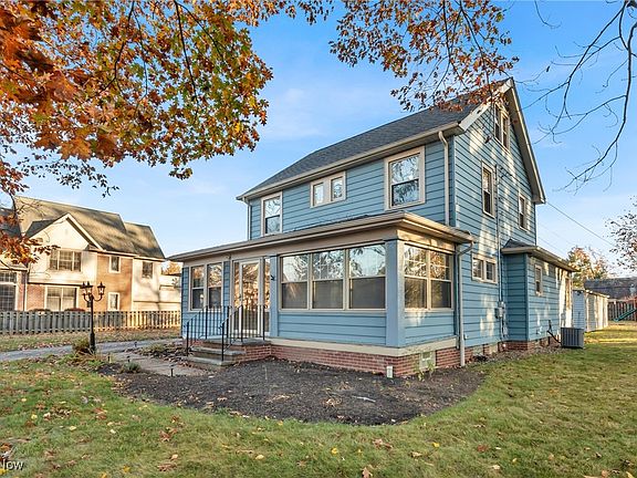 3rd image of 19636 Chagrin Blvd