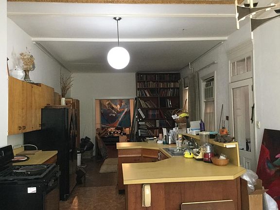 4th image of 2305 Green St Floor 1