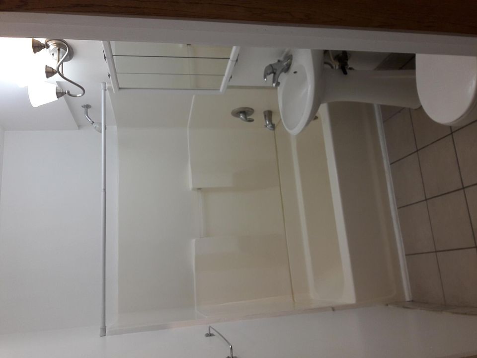 2nd image of 1219 21st Pl APT 3