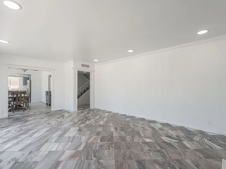 2298 Golden Arrow Dr — Photo 37