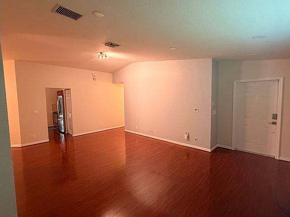 3rd image of 5603 SE Graham Dr