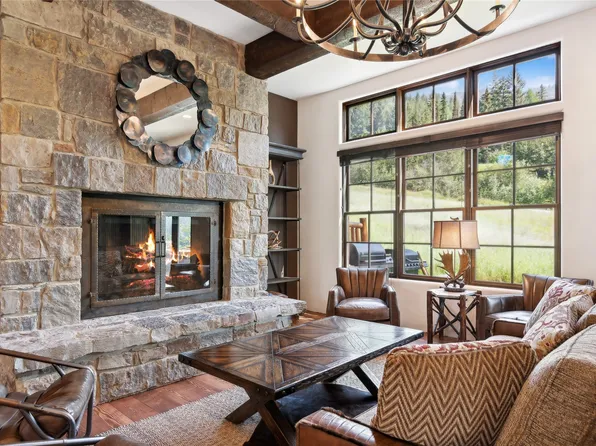 117 Slopeside Dr #8, Whitefish, MT 59937