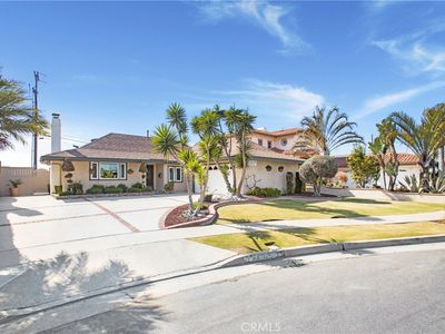 22071 Hula Cir, Huntington Beach, CA, 92646