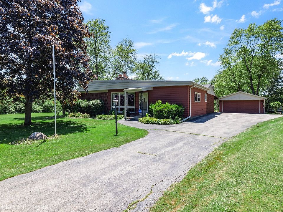 1st image of 24360 S Thorn Creek Ln