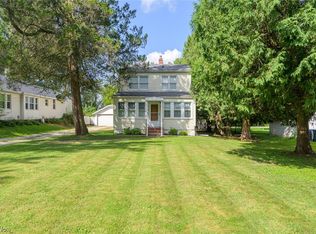 3184 S Bender Ave, Akron, OH 44319