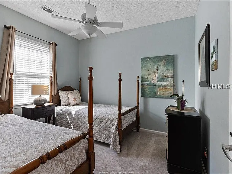 4 Twinkling Ct — Photo 7