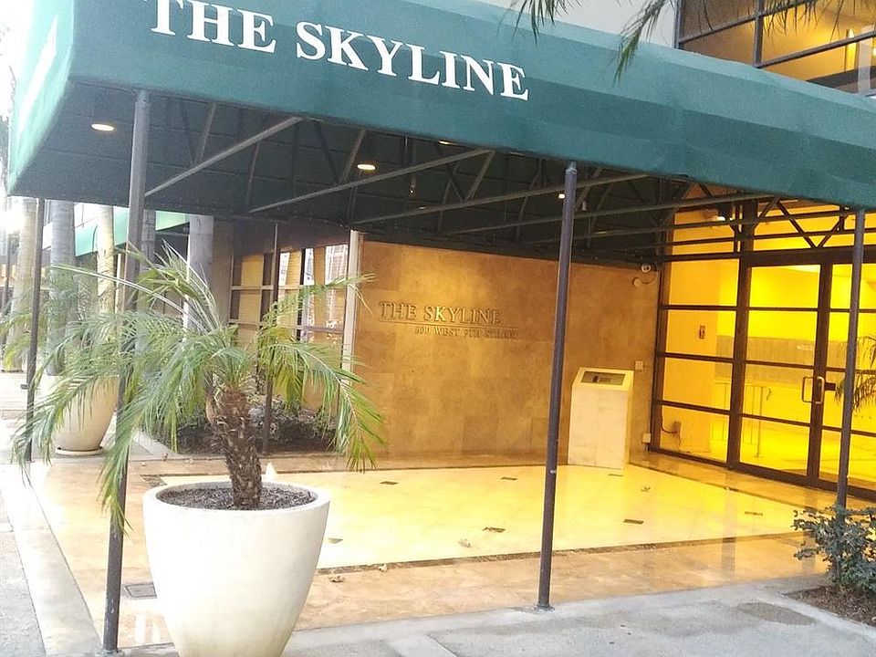 1st image of 600 W 9th St APT 1210
