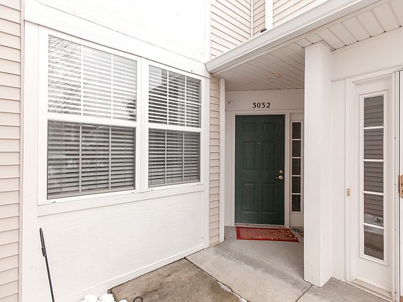 3rd image of 3032 Kentshire Cir #3032