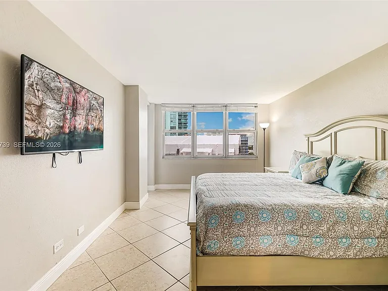 6039 Collins Ave #936 — Photo 21