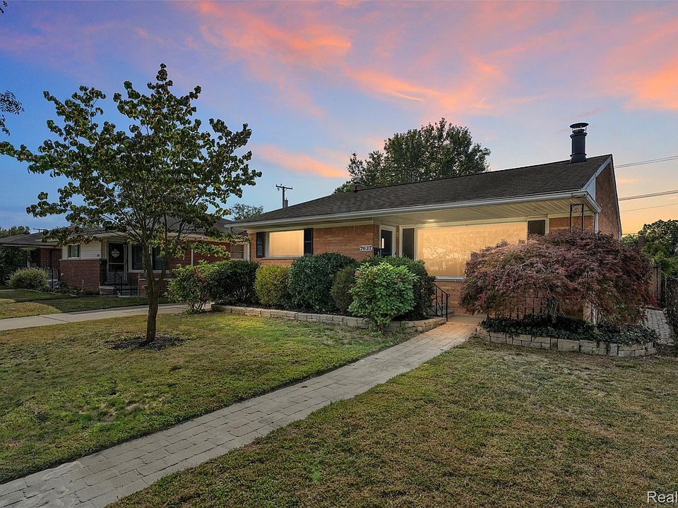 1st image of 7637 Melvin Ave