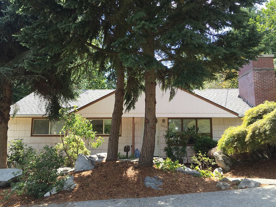 2nd image of 3515 NE 93rd St
