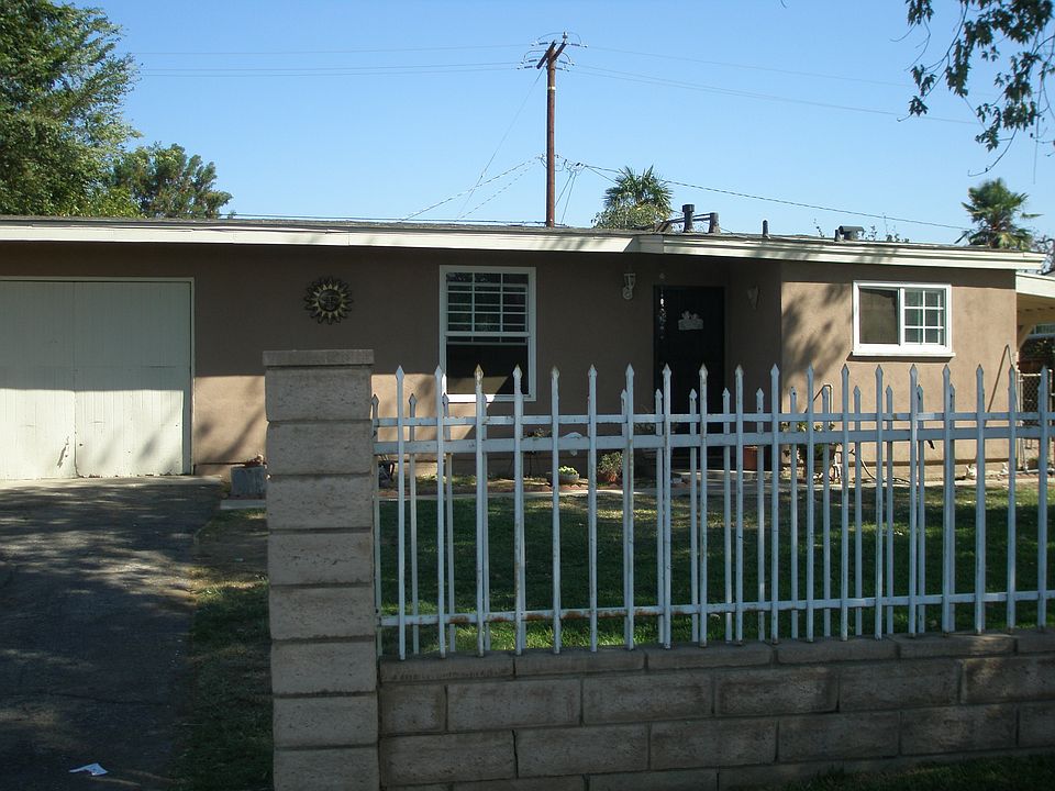 1st image of 1811 E Holly Oak Dr