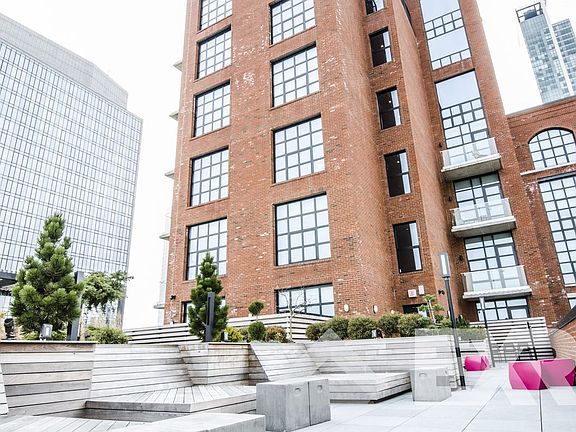 5th image of 4121 28th St APT 12F