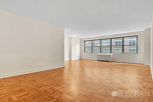 888 8th Ave #10E Photo 1