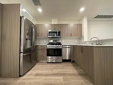 4725 Radford Ave #101 — Photo 10