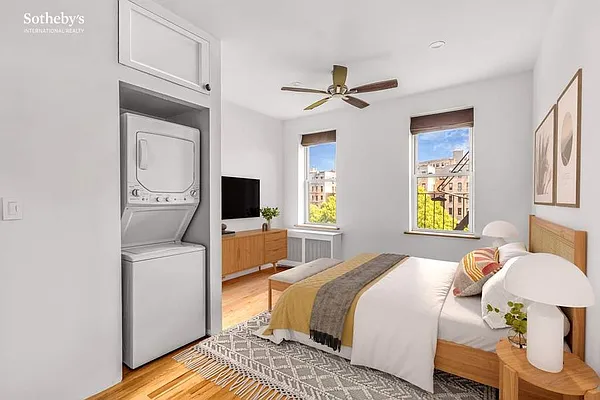 Sold by Sotheby's International Realty | media 4