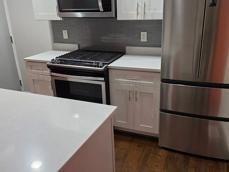 601 44th St NE — Photo 16