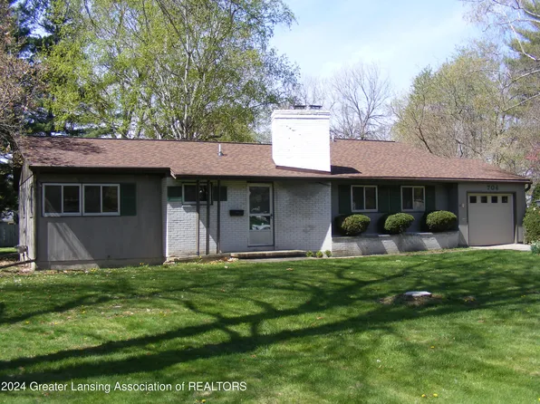 704 Cumberland Dr, Eaton Rapids, MI 48827