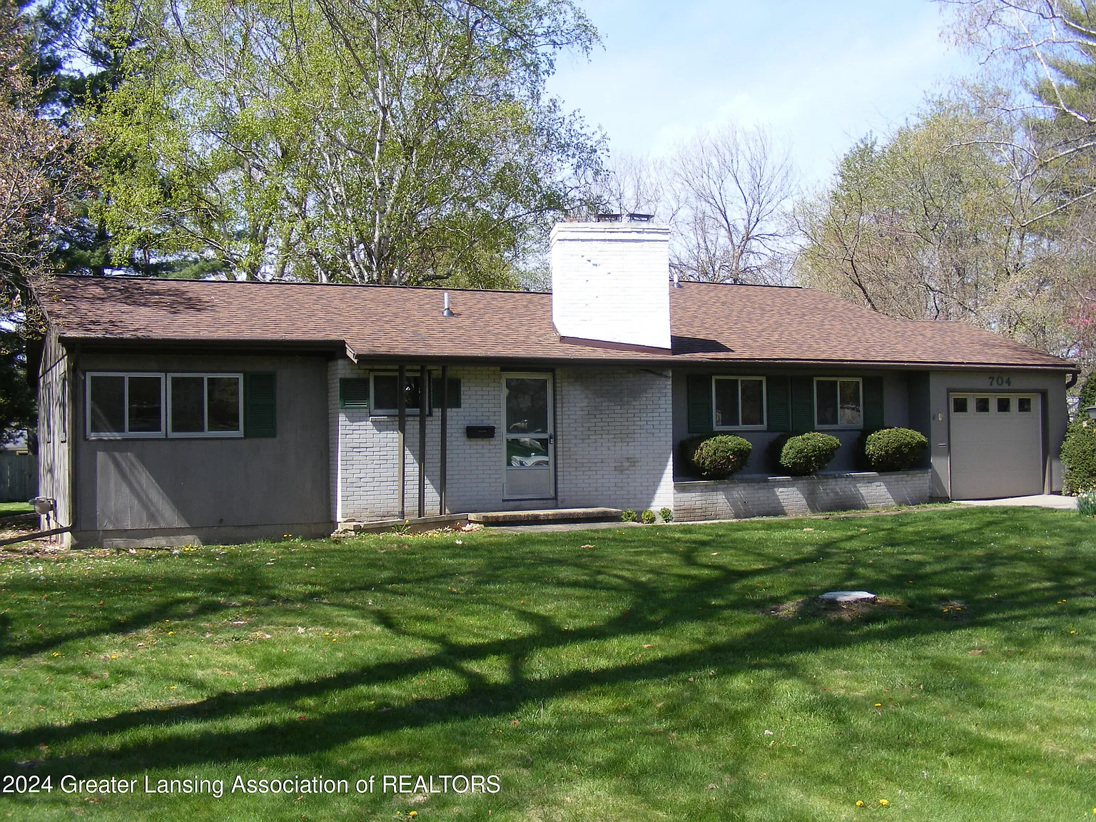704 Cumberland Dr photo 1