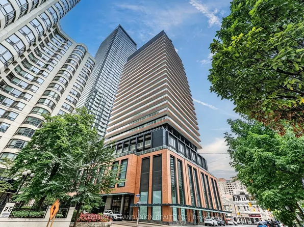 18 Maitland Ter #1808, Toronto, ON M4Y 0H2